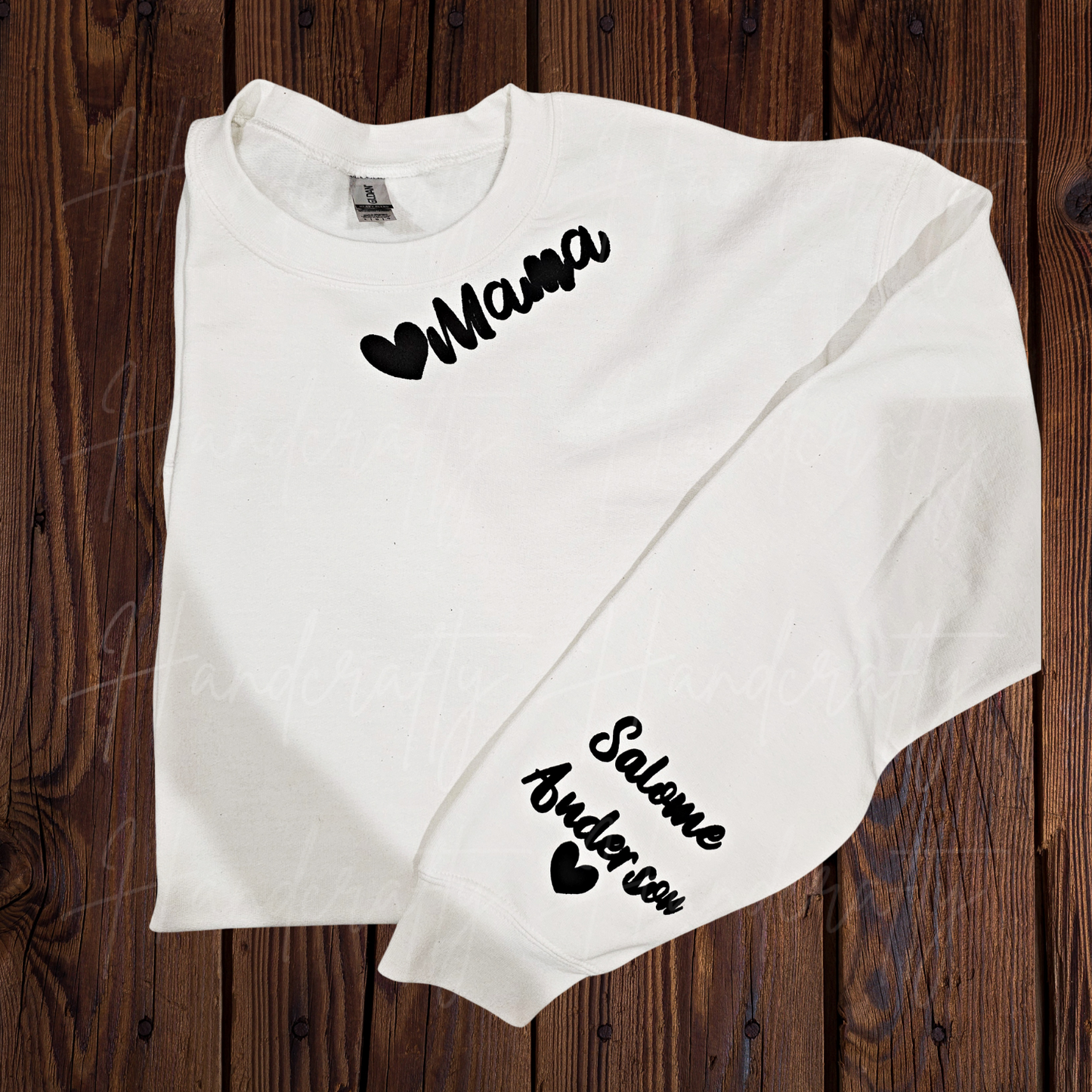 Personalized MOM sweatshirt  with name sleeves, Personalized MAMA Sweatshirt with name sleeves, GIGI sweatshirt with name sleeves, AUNTIE sweatshirt with name sleeves, GRANDMA sweatshirt with name sleeves,  MOM fleece  with name sleeves,  MAMA fleece with name sleeves, GIGI fleece with name sleeves, AUNTIE fleece with name sleeves, GRANDMA fleece with name sleeves.