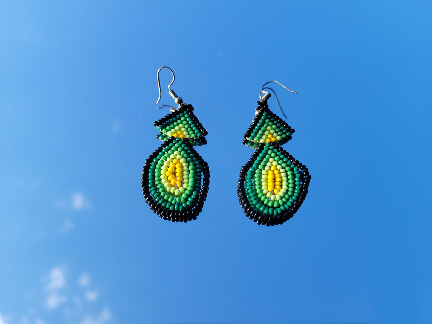 Handmade Emberá Green Earrings, handmade bead earrings